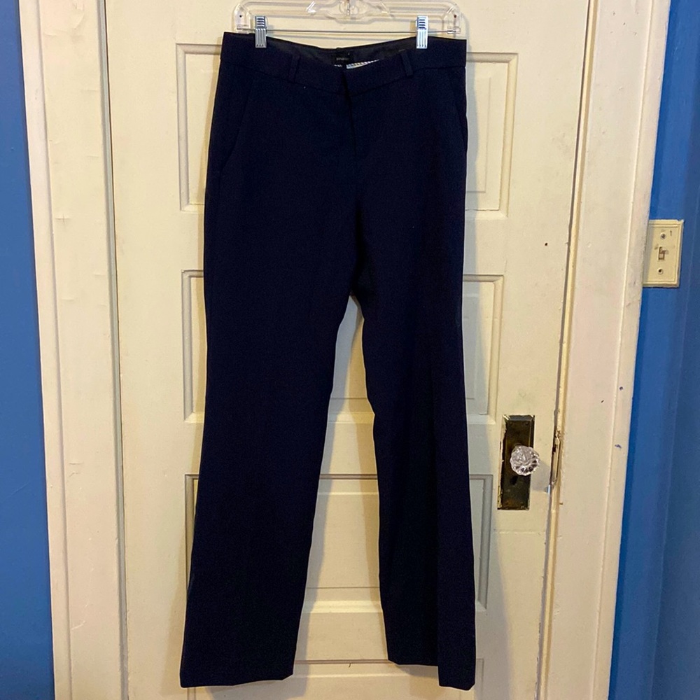 Banana republic navy dress pants. Brand new. Never worn tags still in place.